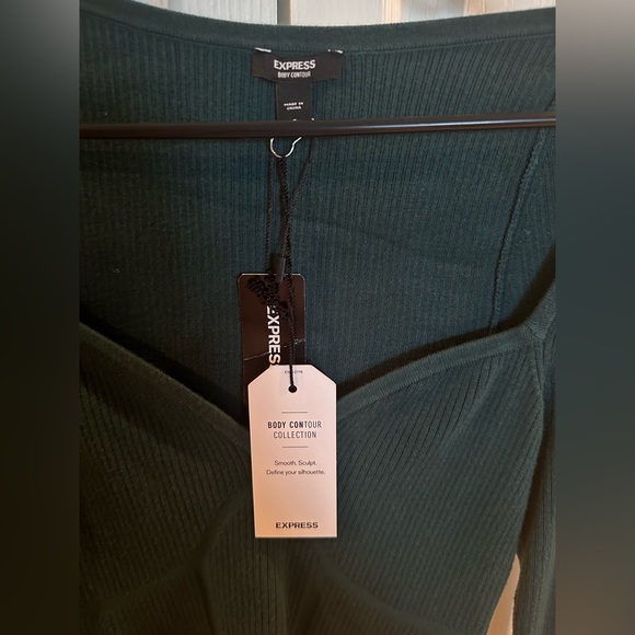 Express body contour Lace Top in emerald green - Picture 6 of 8